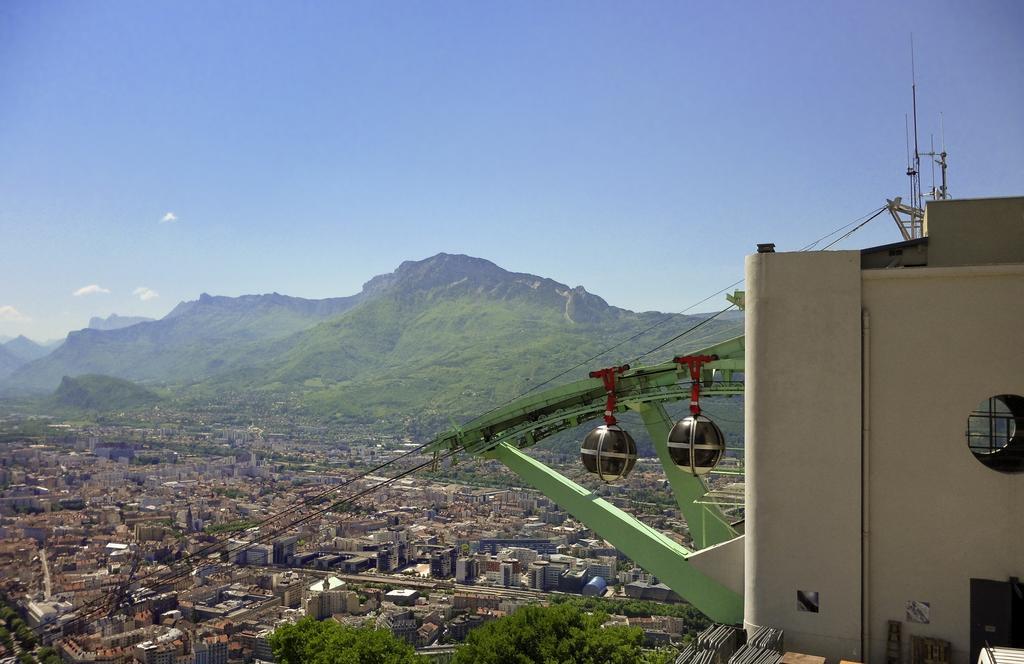 Hotel Mercure Grenoble Centre President Bagian luar foto